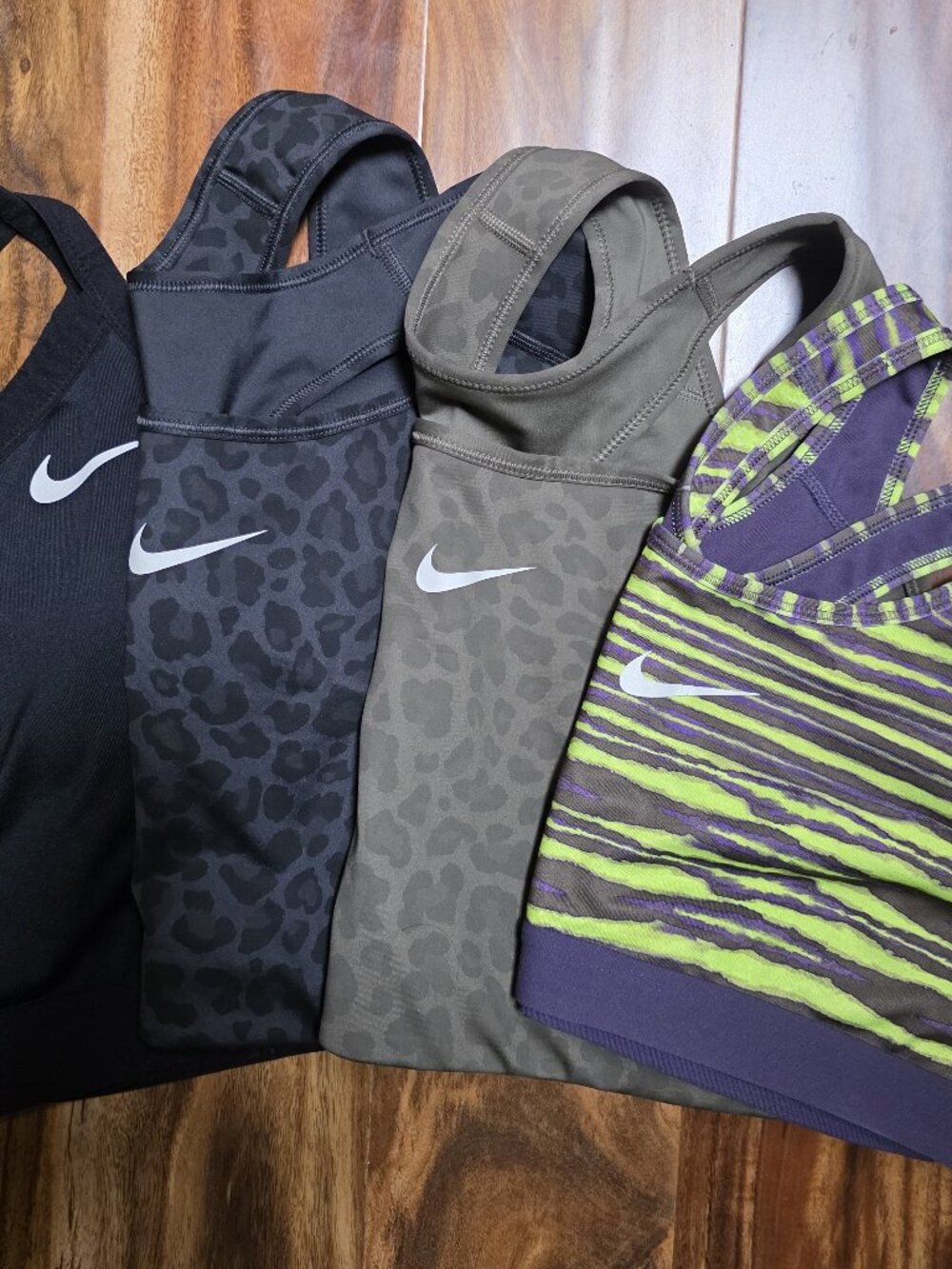 NIKE Athletic Sports Bras LOT of 4 Xl-3XL